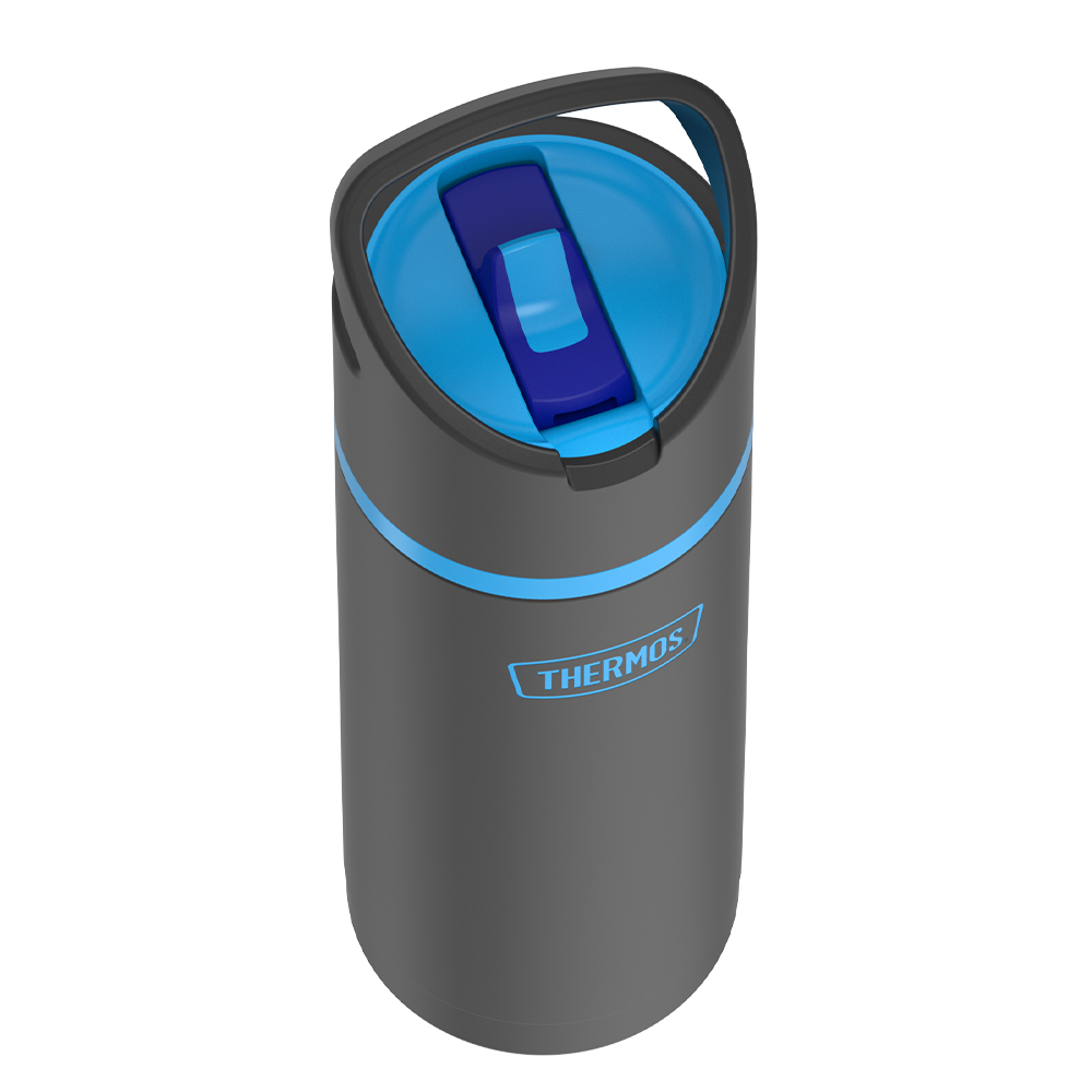 IS2736BK4_20oz_FlipStraw_Black_Reflex_Blue_LidInset_PDP_PDP_f914774f-52b1-40c5-aee9-99955a39aeed.png