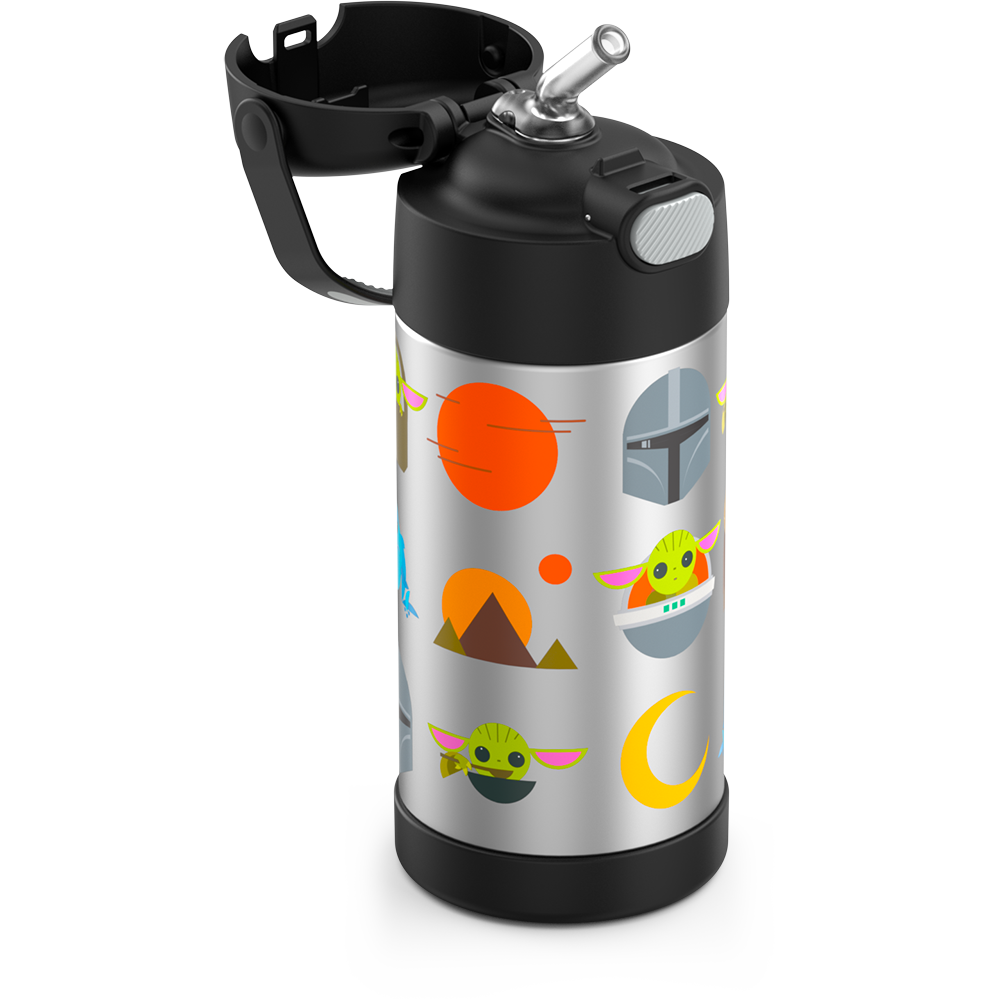 f4102md_mandalorian_bottle_pres_strawinset_pdp.png